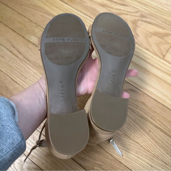 Anne Klein size 8 flats - Picture 5 of 5